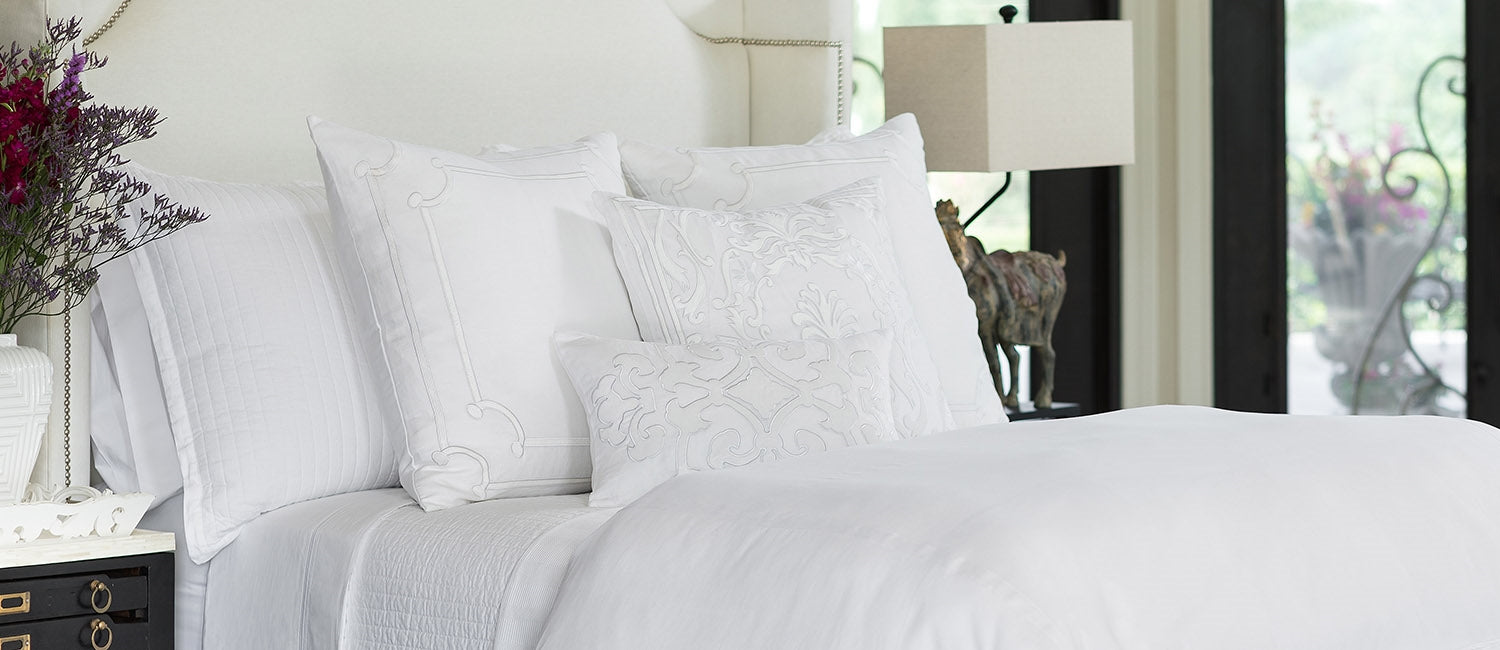 BLOOM KING DOUBLE FLANGE PILLOW WHITE LINEN 20X36 (INSERT INCLUDED)
